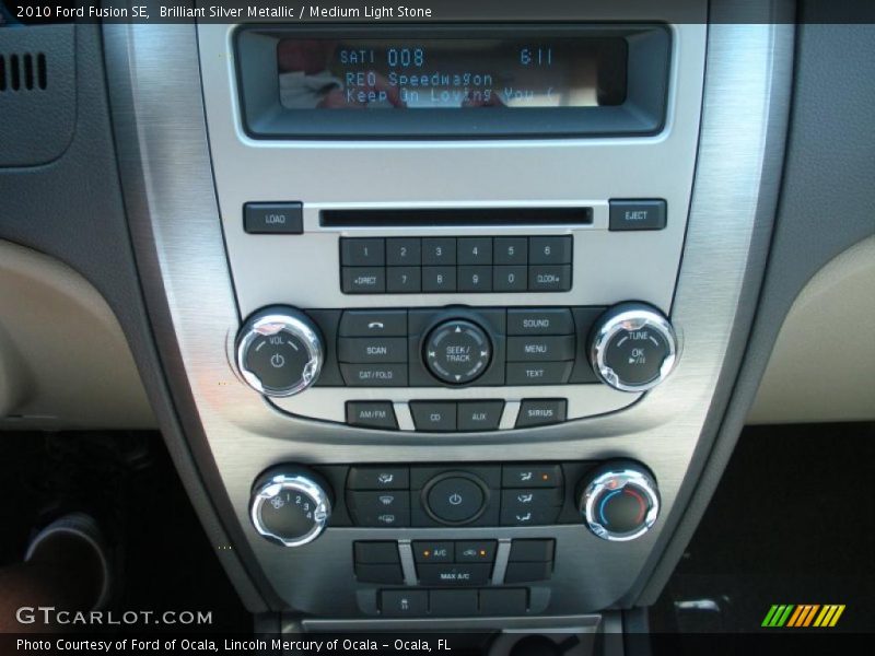 Brilliant Silver Metallic / Medium Light Stone 2010 Ford Fusion SE