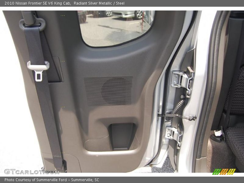 Radiant Silver Metallic / Steel 2010 Nissan Frontier SE V6 King Cab