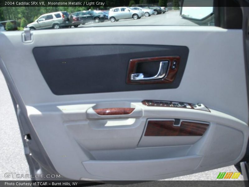 Moonstone Metallic / Light Gray 2004 Cadillac SRX V8