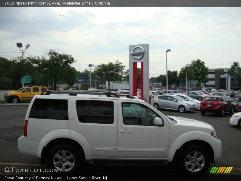 Avalanche White / Graphite 2008 Nissan Pathfinder SE 4x4