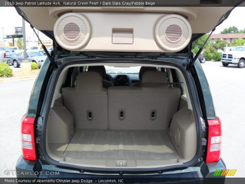 Natural Green Pearl / Dark Slate Gray/Pebble Beige 2010 Jeep Patriot Latitude 4x4