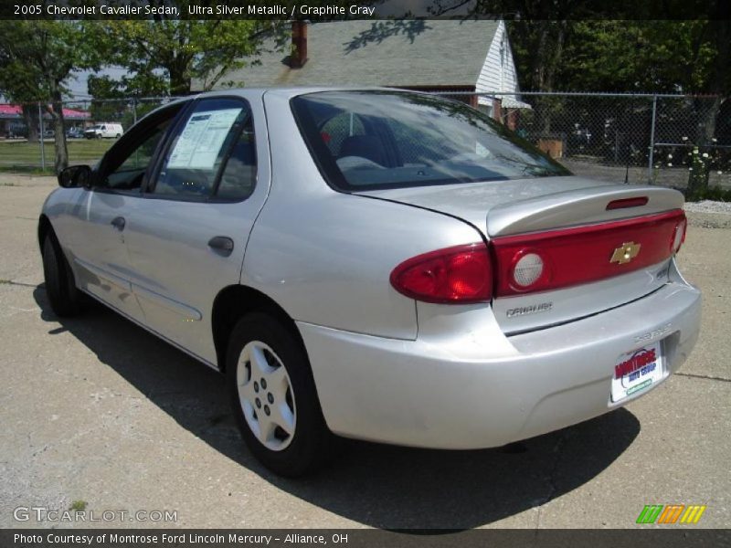 Ultra Silver Metallic / Graphite Gray 2005 Chevrolet Cavalier Sedan