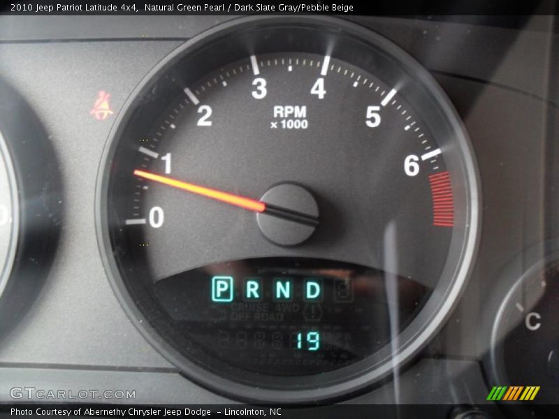 Natural Green Pearl / Dark Slate Gray/Pebble Beige 2010 Jeep Patriot Latitude 4x4