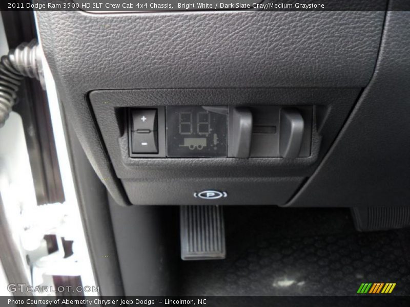 Bright White / Dark Slate Gray/Medium Graystone 2011 Dodge Ram 3500 HD SLT Crew Cab 4x4 Chassis