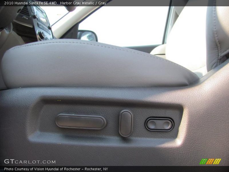 Harbor Gray Metallic / Gray 2010 Hyundai Santa Fe SE 4WD