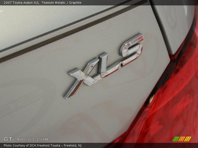 Titanium Metallic / Graphite 2007 Toyota Avalon XLS