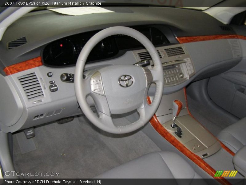 Titanium Metallic / Graphite 2007 Toyota Avalon XLS