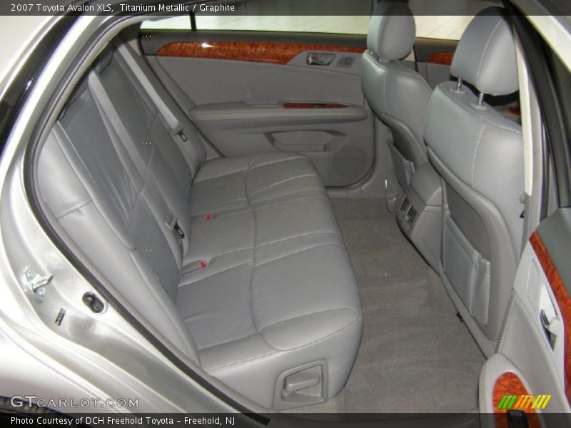 Titanium Metallic / Graphite 2007 Toyota Avalon XLS