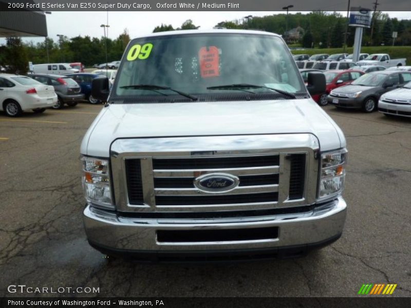 Oxford White / Medium Flint 2009 Ford E Series Van E250 Super Duty Cargo