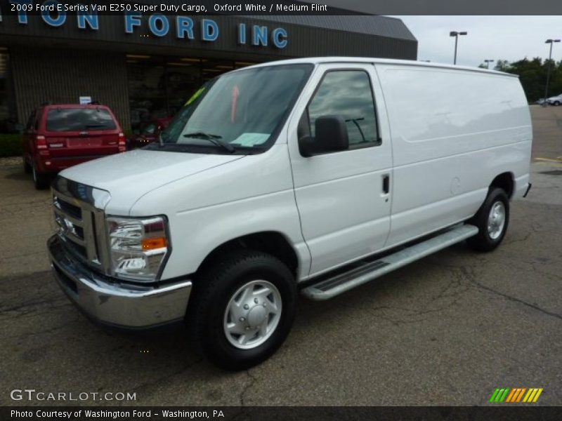 Oxford White / Medium Flint 2009 Ford E Series Van E250 Super Duty Cargo