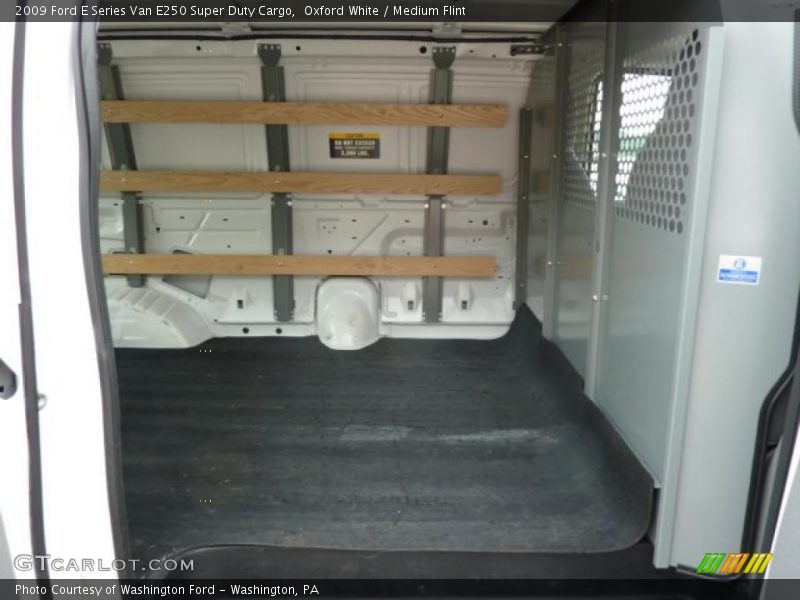 Oxford White / Medium Flint 2009 Ford E Series Van E250 Super Duty Cargo