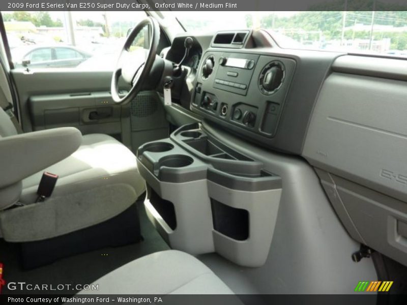 Oxford White / Medium Flint 2009 Ford E Series Van E250 Super Duty Cargo