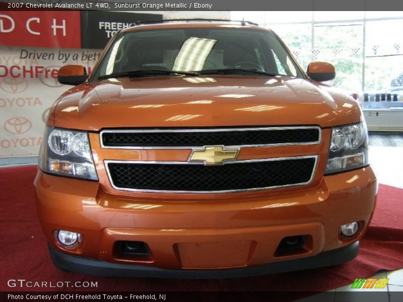 Sunburst Orange Metallic / Ebony 2007 Chevrolet Avalanche LT 4WD
