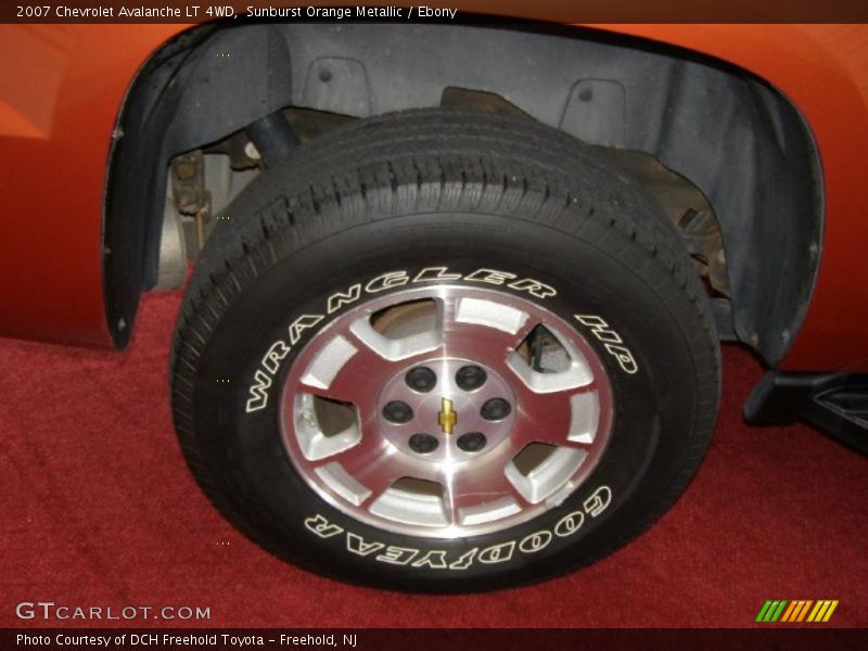 Sunburst Orange Metallic / Ebony 2007 Chevrolet Avalanche LT 4WD