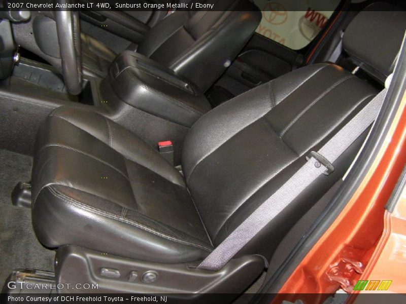 Sunburst Orange Metallic / Ebony 2007 Chevrolet Avalanche LT 4WD