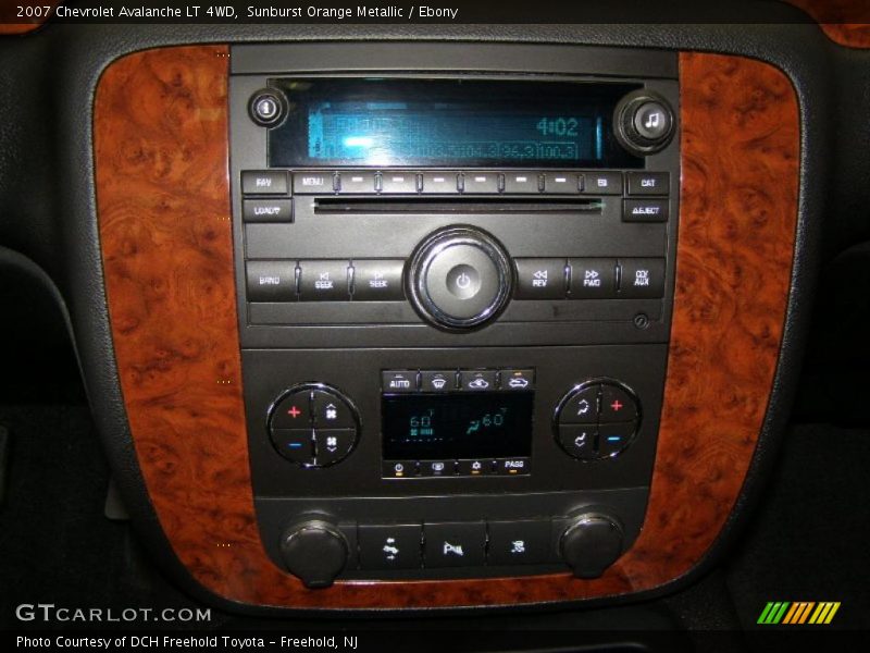 Sunburst Orange Metallic / Ebony 2007 Chevrolet Avalanche LT 4WD