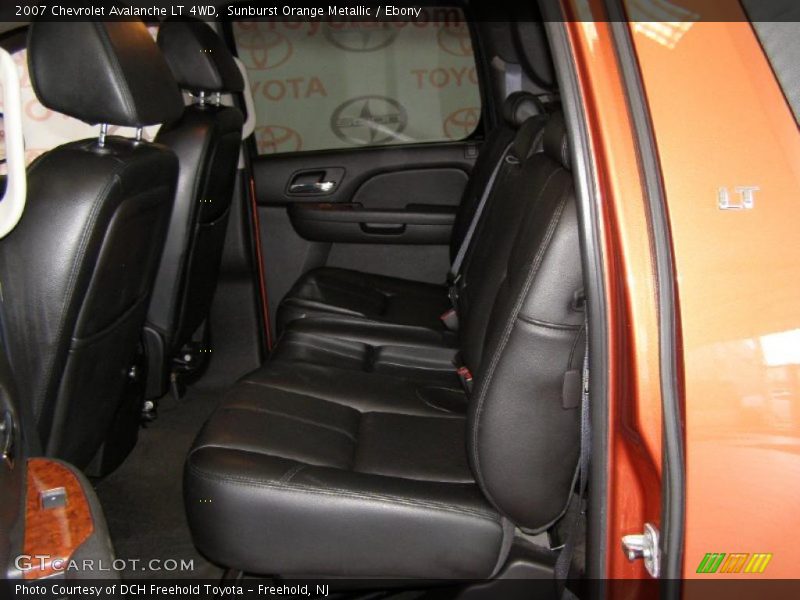 Sunburst Orange Metallic / Ebony 2007 Chevrolet Avalanche LT 4WD