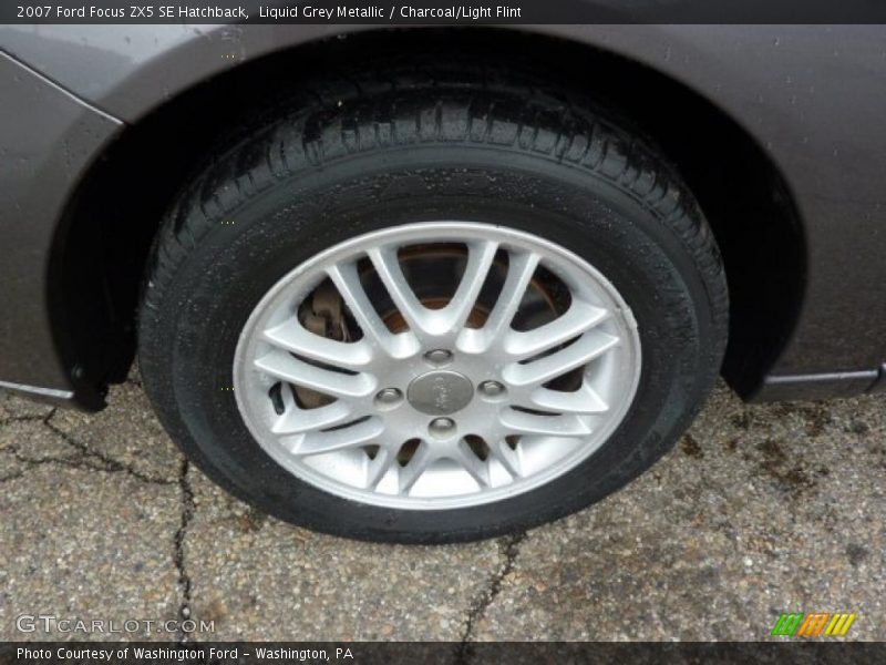 Liquid Grey Metallic / Charcoal/Light Flint 2007 Ford Focus ZX5 SE Hatchback