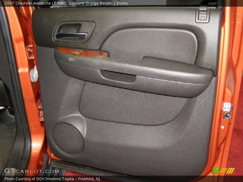 Sunburst Orange Metallic / Ebony 2007 Chevrolet Avalanche LT 4WD