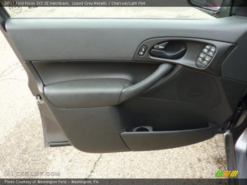 Liquid Grey Metallic / Charcoal/Light Flint 2007 Ford Focus ZX5 SE Hatchback