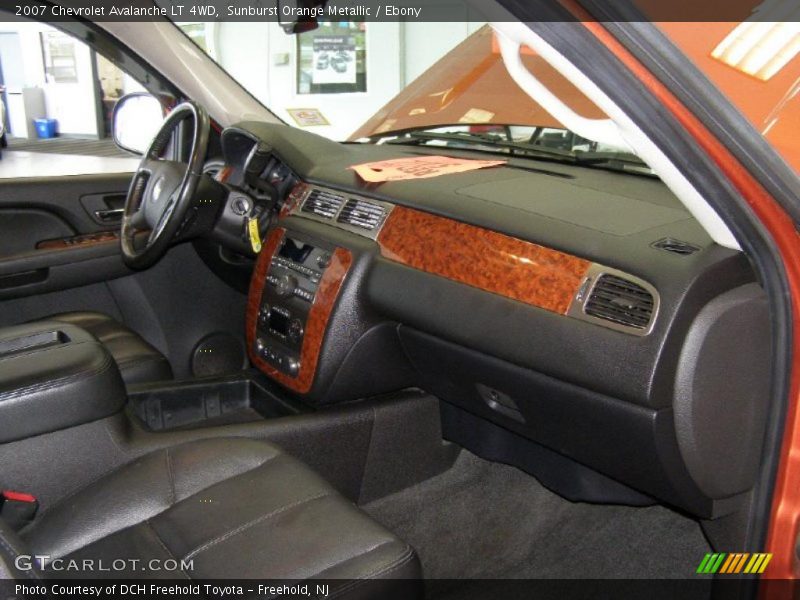 Sunburst Orange Metallic / Ebony 2007 Chevrolet Avalanche LT 4WD