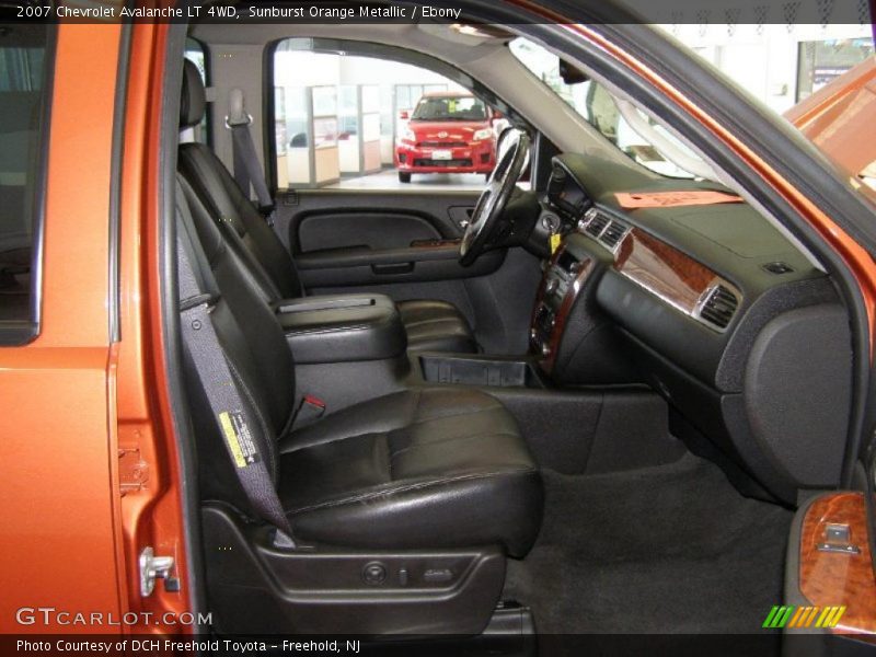 Sunburst Orange Metallic / Ebony 2007 Chevrolet Avalanche LT 4WD