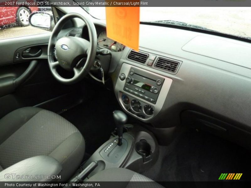 Liquid Grey Metallic / Charcoal/Light Flint 2007 Ford Focus ZX5 SE Hatchback