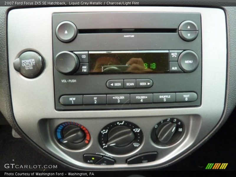 Liquid Grey Metallic / Charcoal/Light Flint 2007 Ford Focus ZX5 SE Hatchback