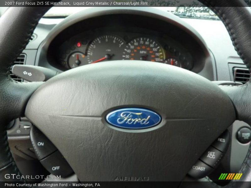 Liquid Grey Metallic / Charcoal/Light Flint 2007 Ford Focus ZX5 SE Hatchback