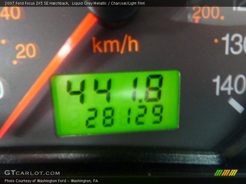 Liquid Grey Metallic / Charcoal/Light Flint 2007 Ford Focus ZX5 SE Hatchback