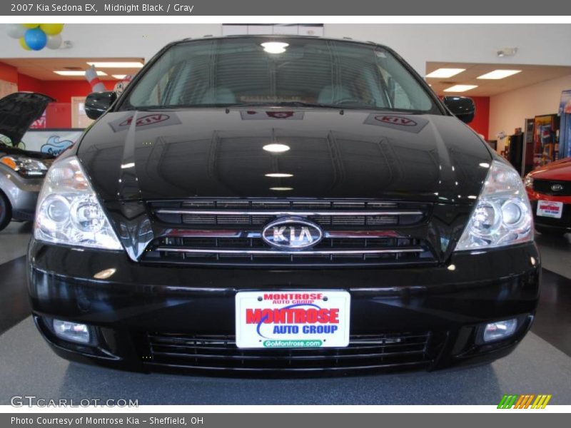 Midnight Black / Gray 2007 Kia Sedona EX