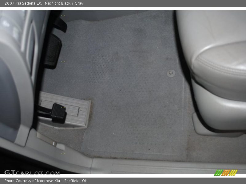 Midnight Black / Gray 2007 Kia Sedona EX