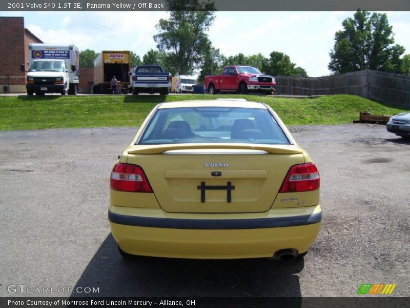 Panama Yellow / Off Black 2001 Volvo S40 1.9T SE