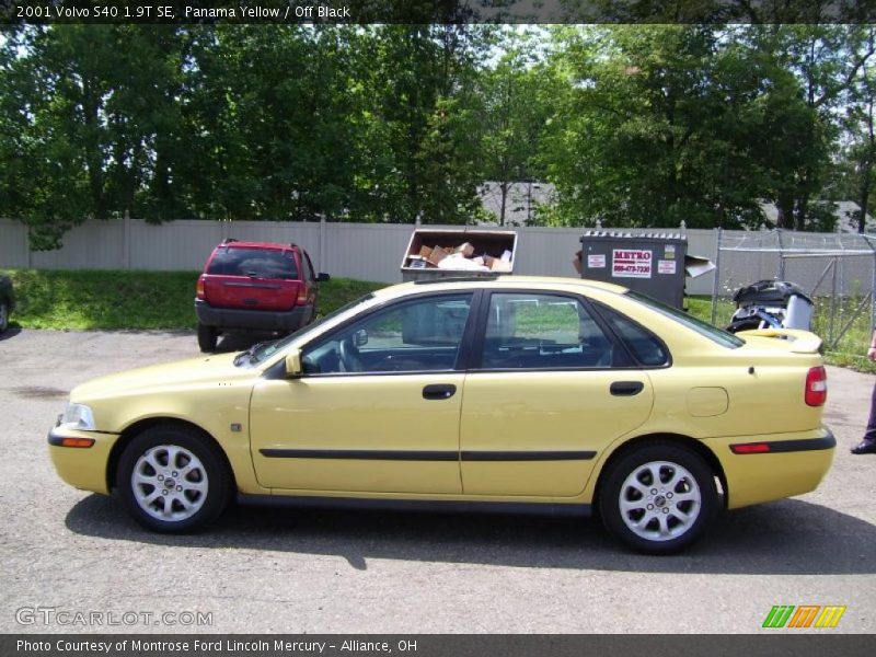 Panama Yellow / Off Black 2001 Volvo S40 1.9T SE