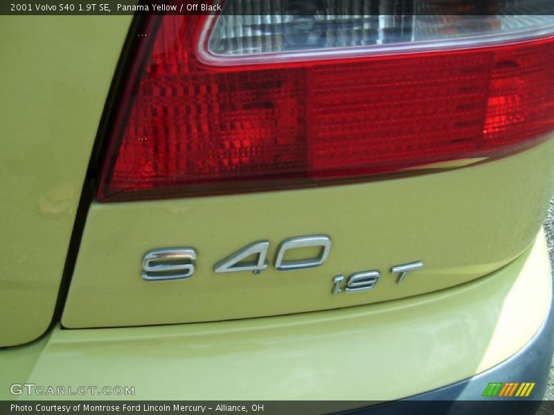 Panama Yellow / Off Black 2001 Volvo S40 1.9T SE