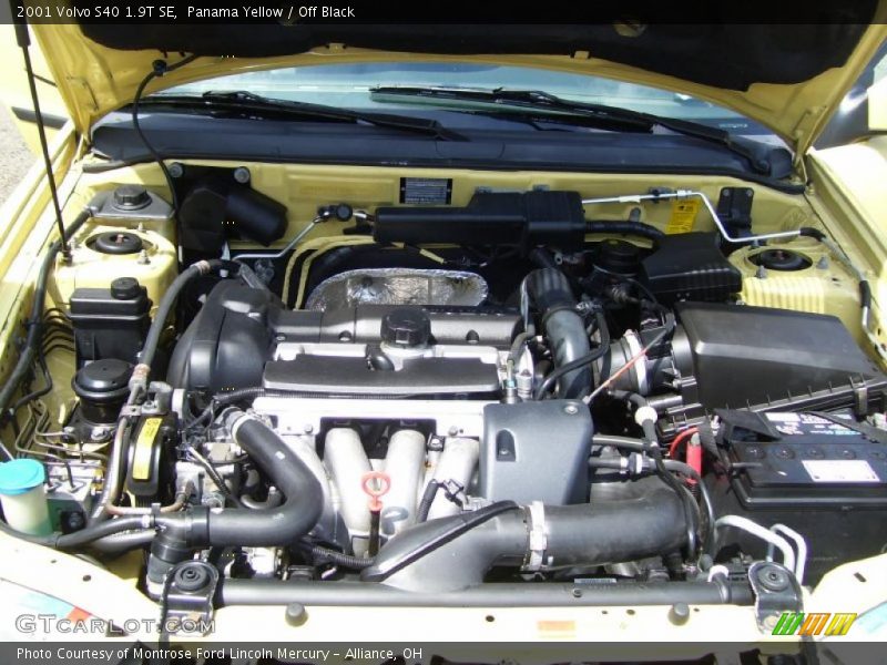 Panama Yellow / Off Black 2001 Volvo S40 1.9T SE