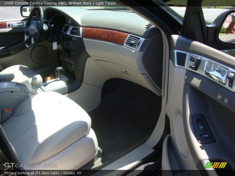 Brilliant Black / Light Taupe 2005 Chrysler Pacifica Touring AWD