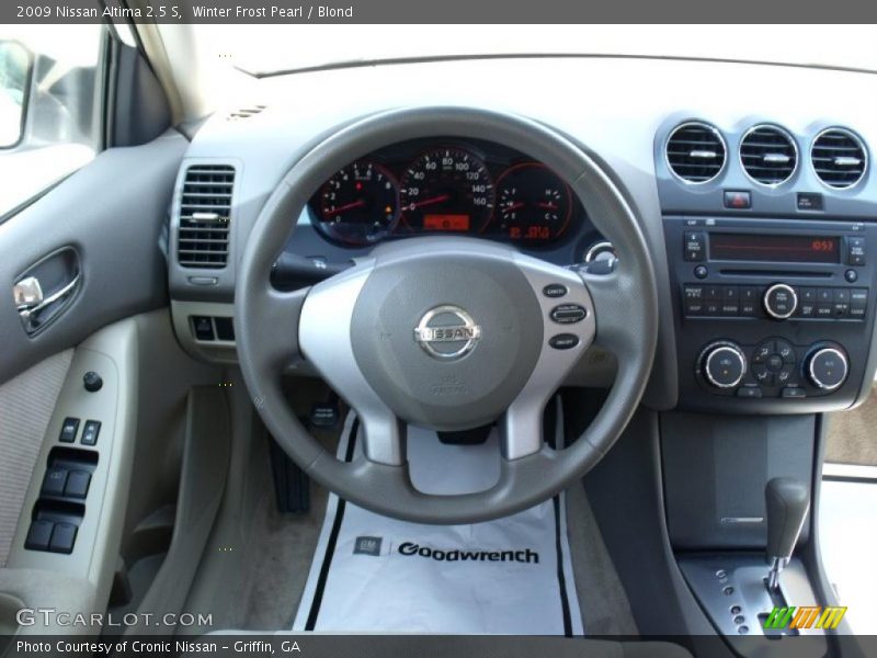 Winter Frost Pearl / Blond 2009 Nissan Altima 2.5 S