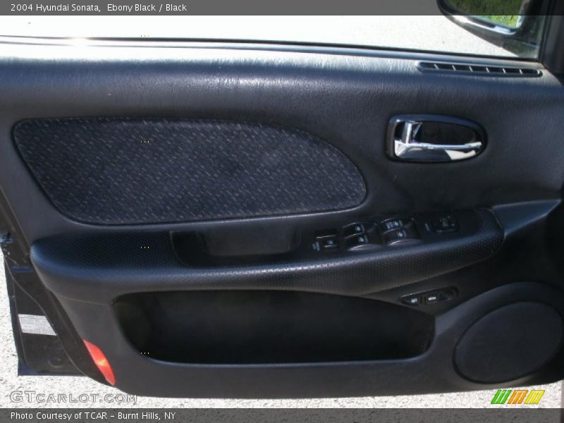 Ebony Black / Black 2004 Hyundai Sonata