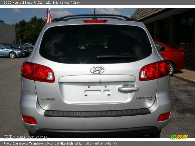 Bright Silver / Gray 2009 Hyundai Santa Fe GLS 4WD
