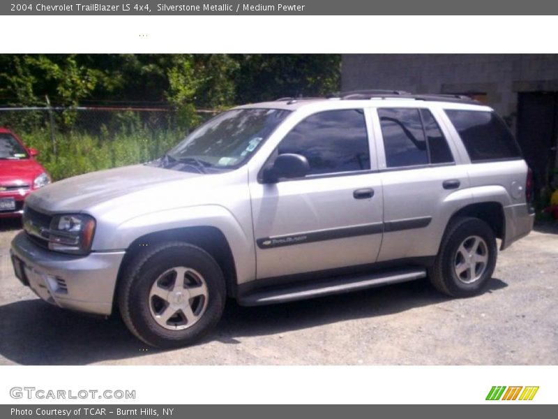Silverstone Metallic / Medium Pewter 2004 Chevrolet TrailBlazer LS 4x4