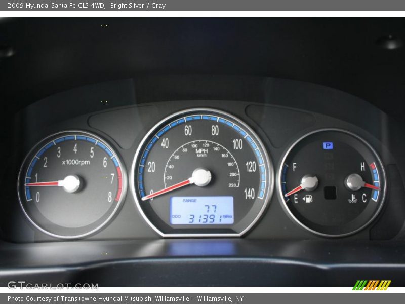 Bright Silver / Gray 2009 Hyundai Santa Fe GLS 4WD