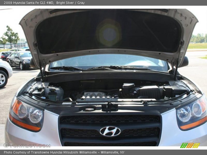 Bright Silver / Gray 2009 Hyundai Santa Fe GLS 4WD