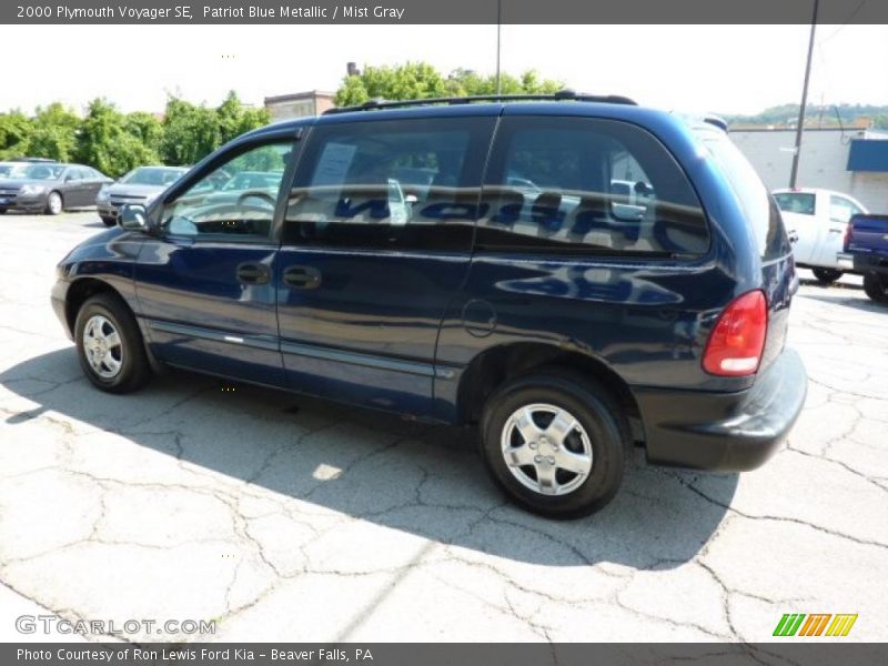 Patriot Blue Metallic / Mist Gray 2000 Plymouth Voyager SE