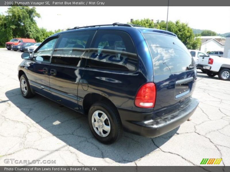 Patriot Blue Metallic / Mist Gray 2000 Plymouth Voyager SE