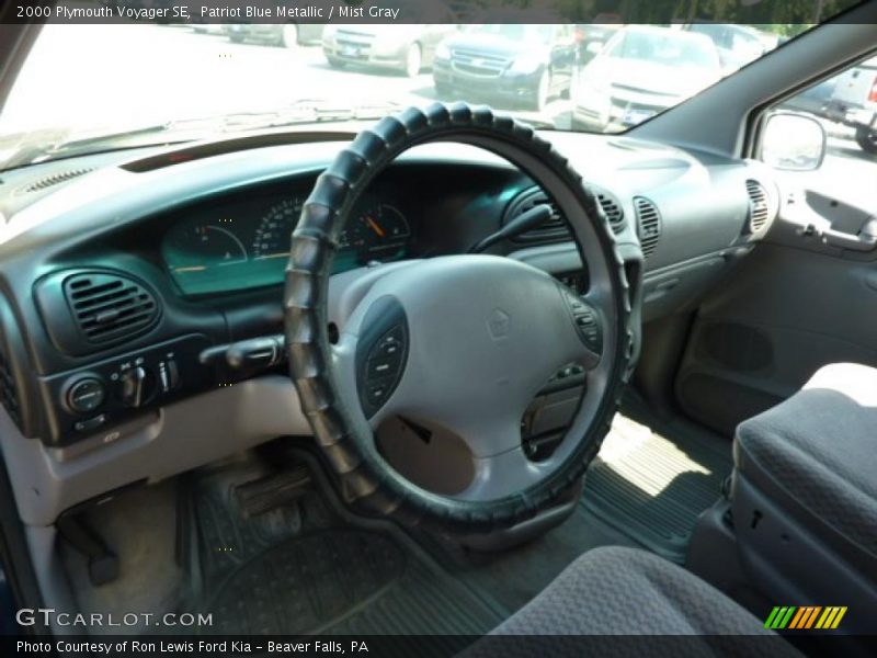 Patriot Blue Metallic / Mist Gray 2000 Plymouth Voyager SE