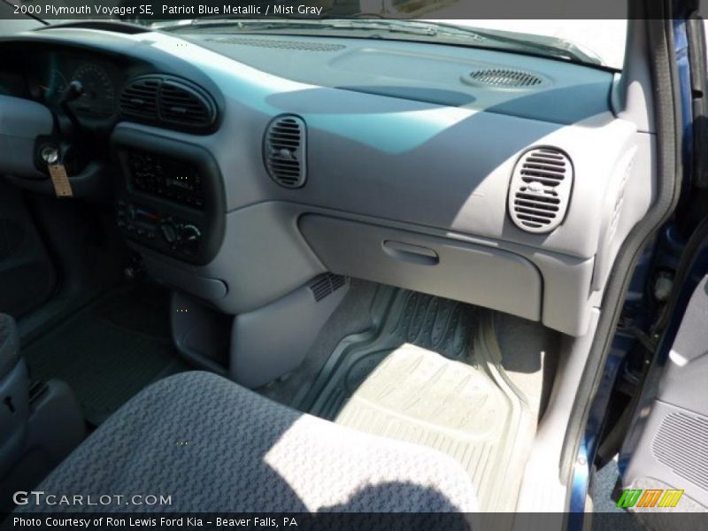 Patriot Blue Metallic / Mist Gray 2000 Plymouth Voyager SE