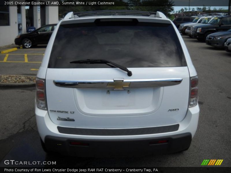 Summit White / Light Cashmere 2005 Chevrolet Equinox LT AWD