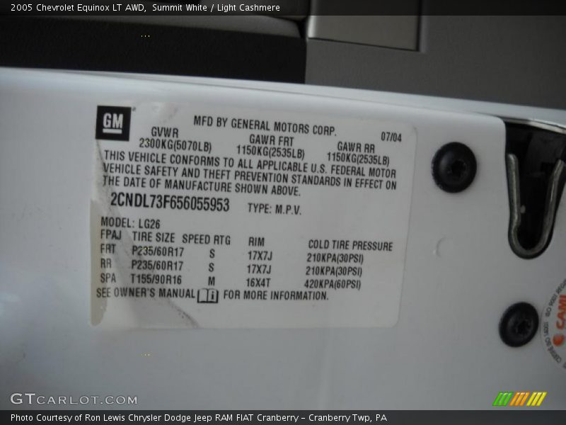 Summit White / Light Cashmere 2005 Chevrolet Equinox LT AWD