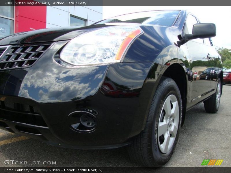 Wicked Black / Gray 2008 Nissan Rogue S AWD